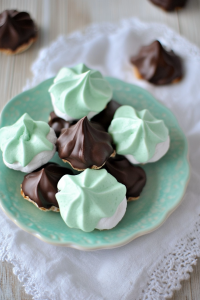 Chocolate Mint Meringues